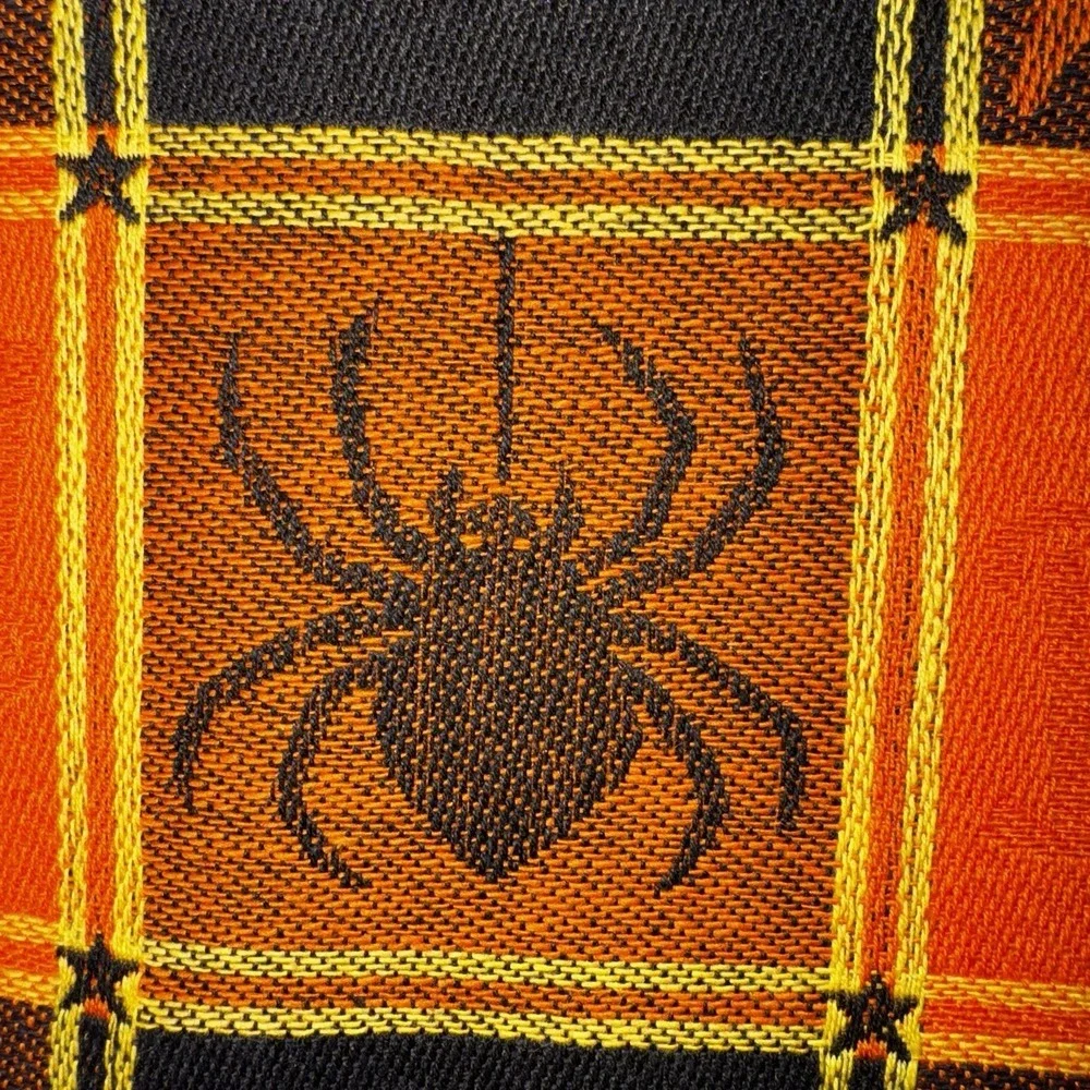 Linens&things‎ Halloween Table Mat placement Quilted Witch Spider Ghost Pumpkin